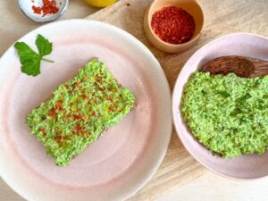 Pea Spread with herbs